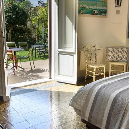 Il Giardino Di Tatiana Rooms & Breakfast La Maddalena  Exterior photo