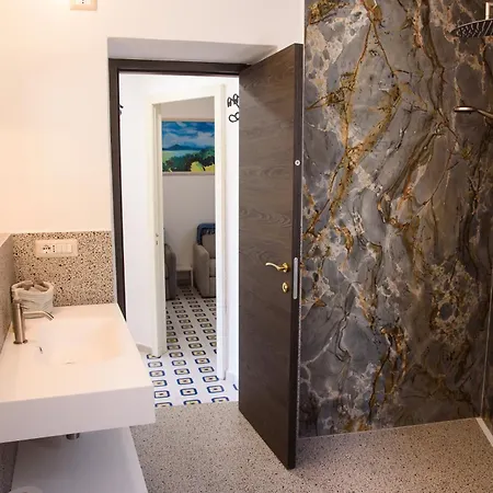 Il Giardino Di Tatiana Rooms & Breakfast La Maddalena  Exterior photo