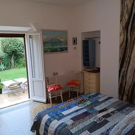 Il Giardino Di Tatiana Rooms & Breakfast La Maddalena  Room photo