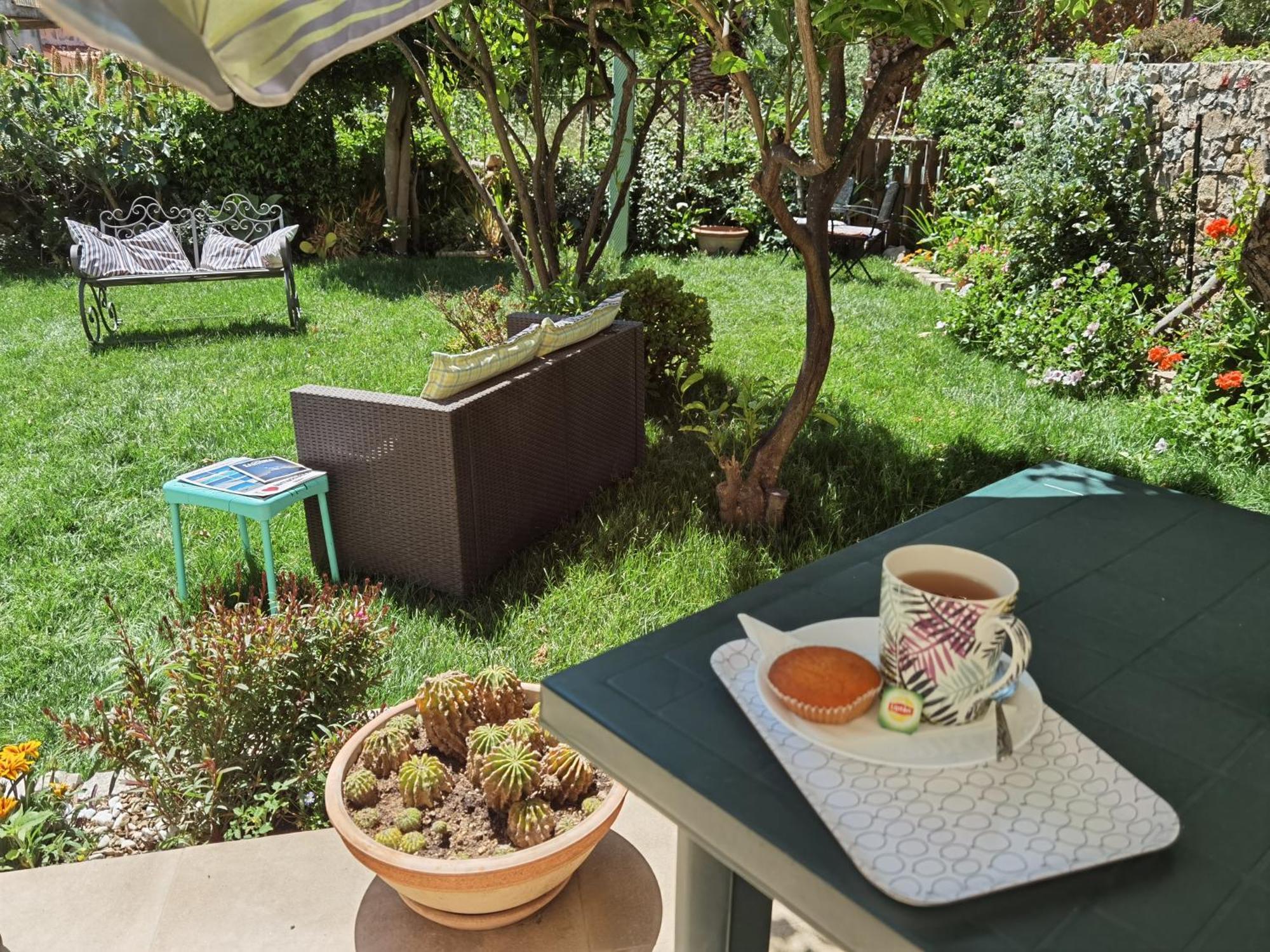 Il Giardino Di Tatiana & Breakfast Bed & Breakfast La Maddalena (Sassari)